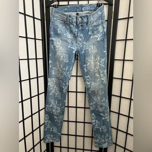 White House Black Market Slim Jeans 👖NWOT